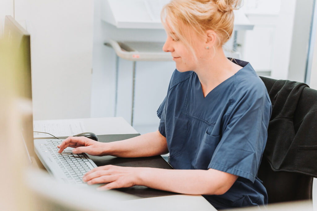 ZKOM-Aurich-Anaesthesiologie-Intensivmedizin-Notfallmedizin-Schmerztherapie-slider-06