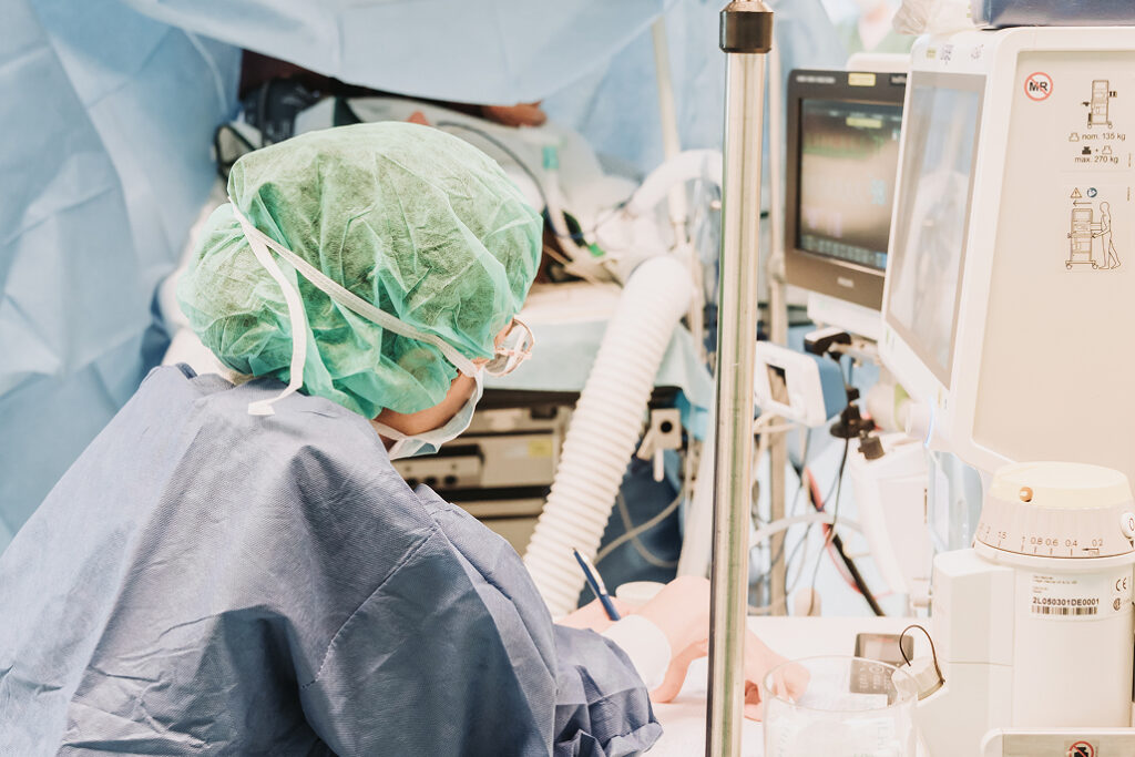 ZKOM-Aurich-Anaesthesiologie-Intensivmedizin-Notfallmedizin-Schmerztherapie-slider-08