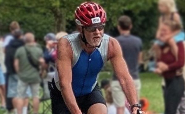 zkom-neuigkeiten-chefarzt-erfolgreich-in-triathlon-meisterschaft