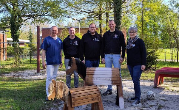 zkom-neuigkeiten-kinderklinik-spende-hsvfanclub