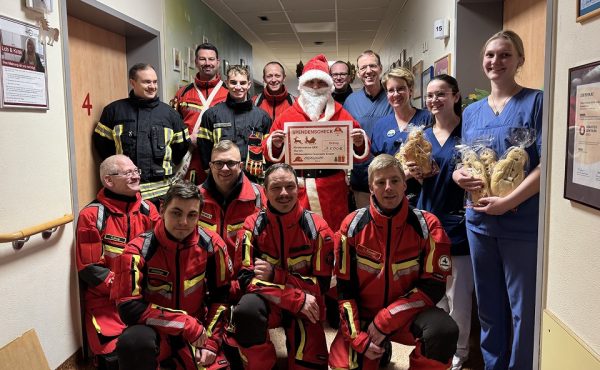 zkom-neuigkeiten-nikolaus-besuch-kinderklinik