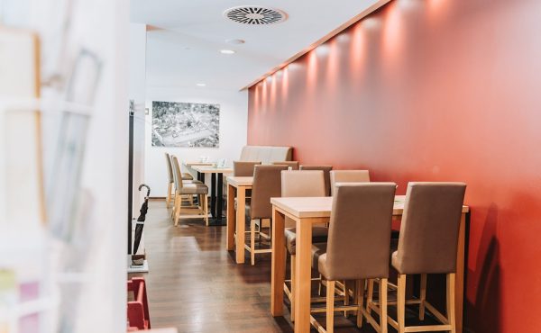 zkom-neuigkeiten-pressemitteilung-lokalzeitungen-klinikcafes